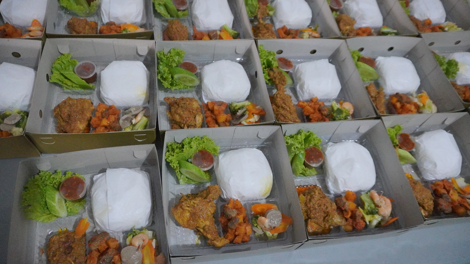 Nasi Box Harga Terjangkau Menu Halal