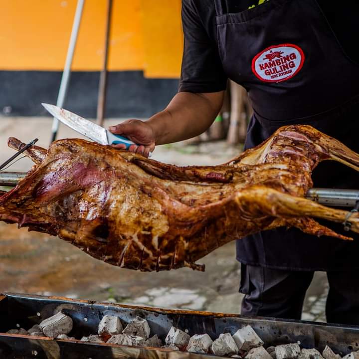 Kambing Guling HALAL Manado Solusinya
