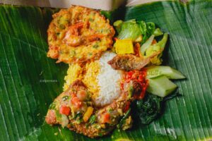 Catering Nasi Bungkus Ayam Geprek Di Manado LEZAT !