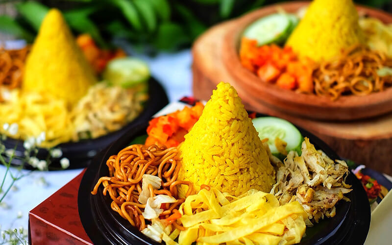 Telp/Wa : 0811.433.2159 Produsen Pembuatan Nasi Tumpeng Murah Manado HALAL