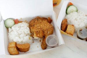 Di Jamin Terlezat Nasi Kotak Untuk Ibadah Pemuda Di Manado