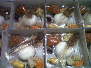 Layanan Catering Paket Aqiqah di Manado Terjangkau!