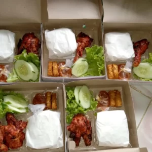 MURAH! Catering Nasi Kotak Box Menu Lengkap di Manado