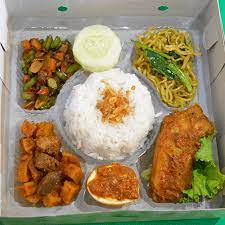 MURAH! Catering Nasi Kotak Box Menu Lengkap di Manado