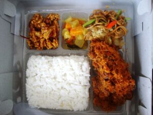 Nasi Kotak Terenak Terlengkap Manado