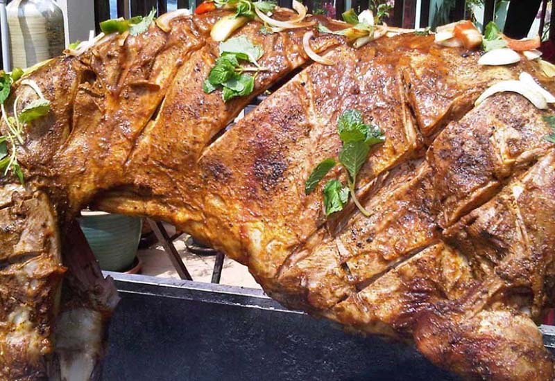 Harga Kambing Guling Best Seller di Manado